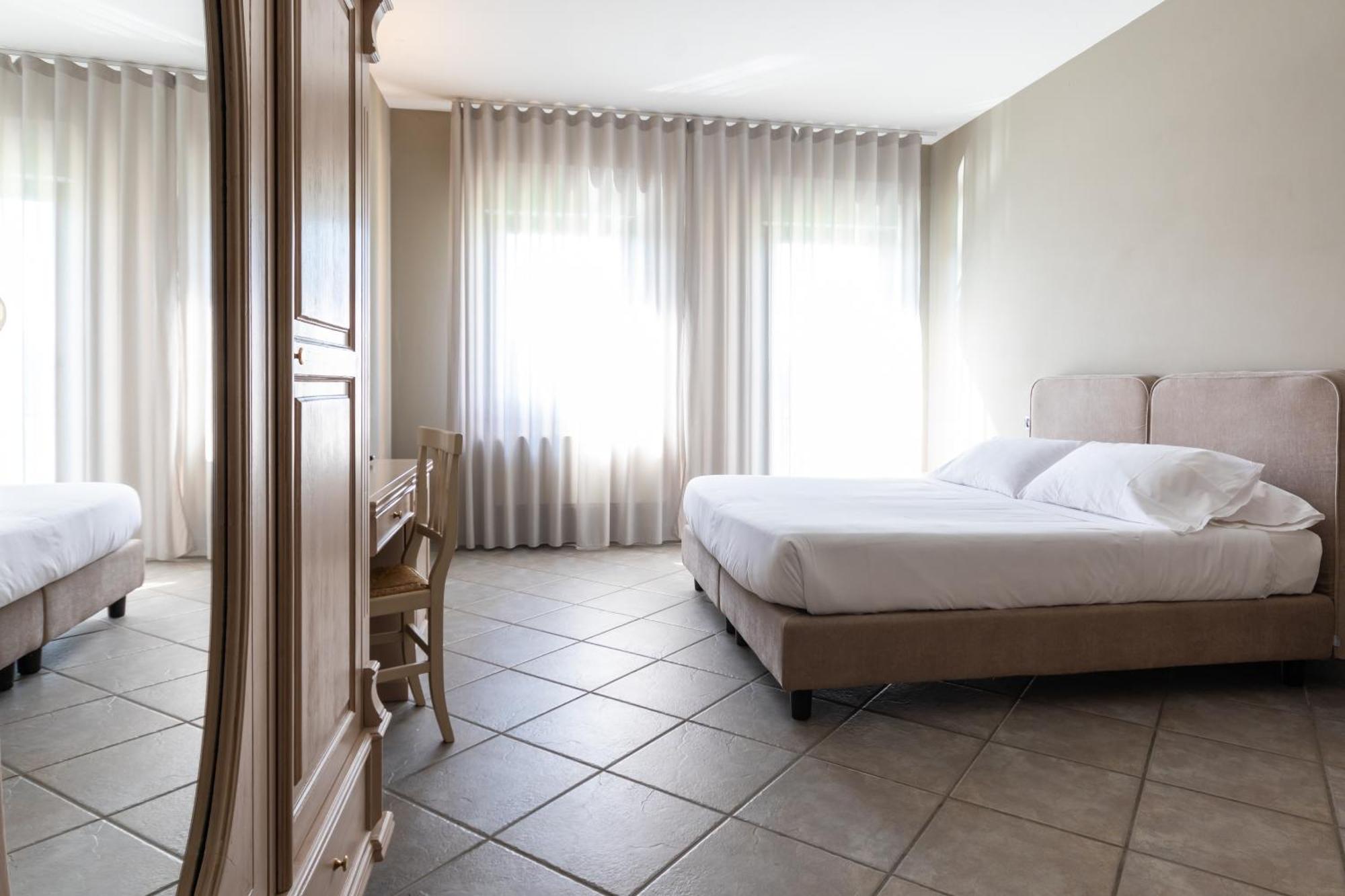 Hotel Don Luis Castel Di Sangro Exteriör bild