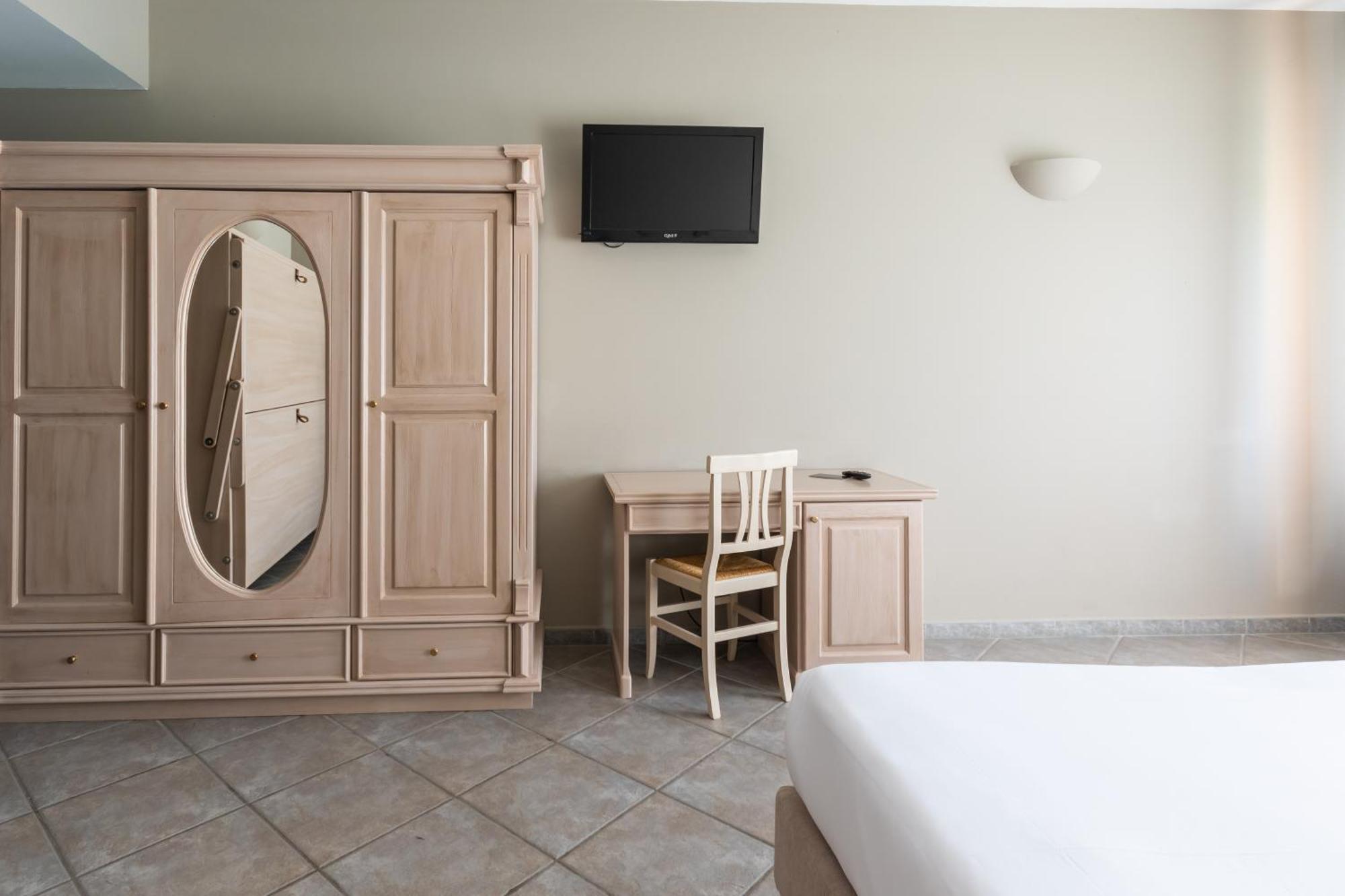 Hotel Don Luis Castel Di Sangro Exteriör bild
