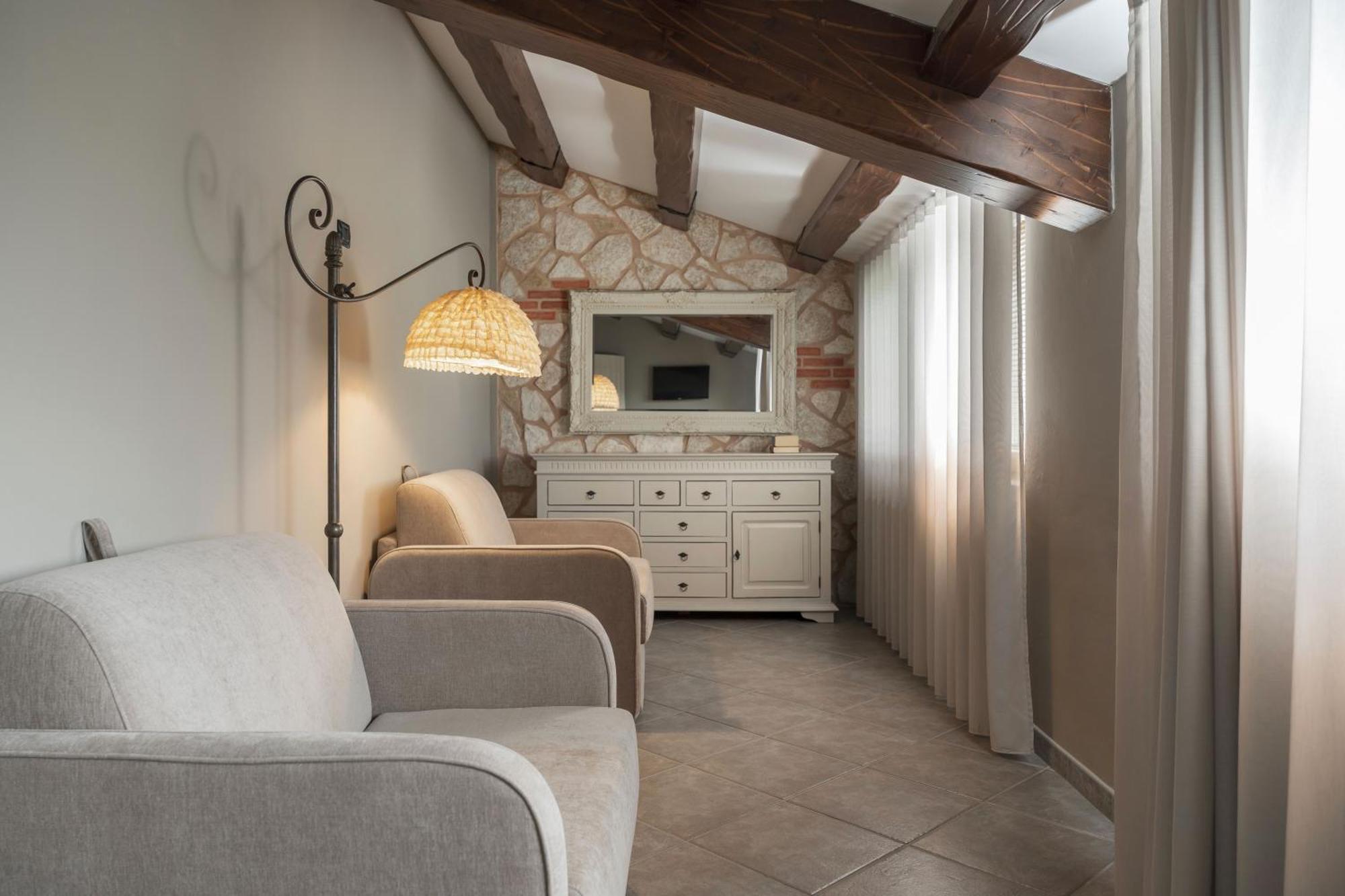 Hotel Don Luis Castel Di Sangro Exteriör bild