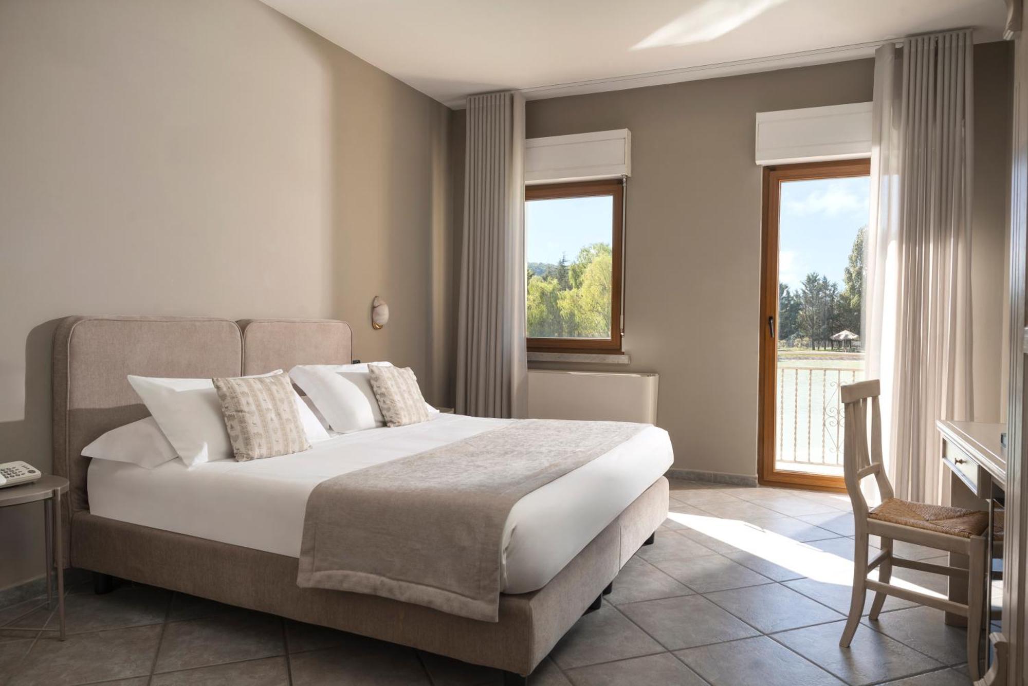 Hotel Don Luis Castel Di Sangro Exteriör bild
