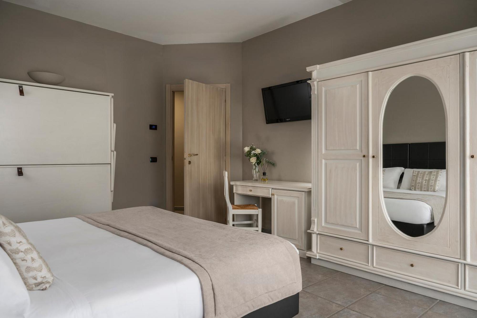 Hotel Don Luis Castel Di Sangro Exteriör bild