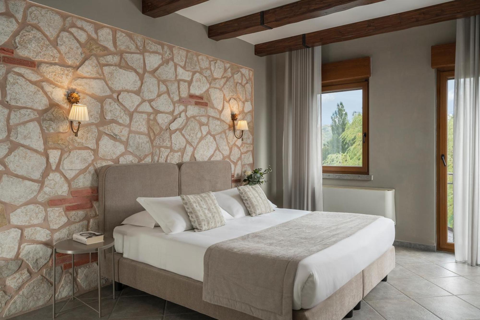 Hotel Don Luis Castel Di Sangro Exteriör bild