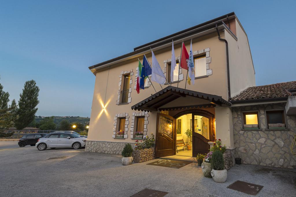 Hotel Don Luis Castel Di Sangro Exteriör bild