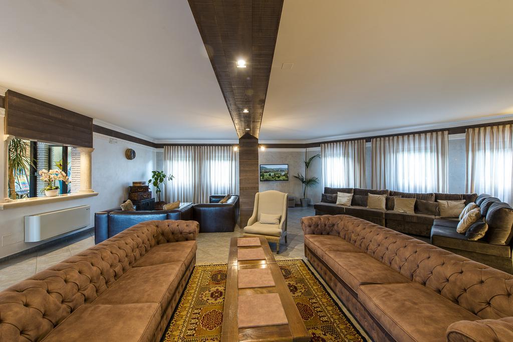 Hotel Don Luis Castel Di Sangro Exteriör bild